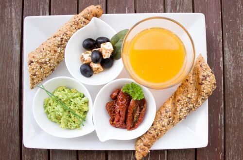breakfast, orange juice, loaf, whole wheat, whole grain bread, guacamole, nourishment, yummy, meal, breakfast table, have breakfast, plate, healthy, tasty, food, vitamins, in the morning, breakfast, breakfast, breakfast, breakfast, breakfast, food